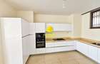 3 Bed Apartment with En Suite in Spring Valley - 7