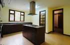 3 Bed Apartment with En Suite at 2026-536 3 Bed - 24