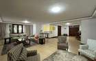 4 Bed Apartment in Riverside - 1