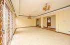 3 Bed Apartment with En Suite at Links Road - 4
