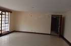 3 Bed Apartment with En Suite at Valley Arcade - 5