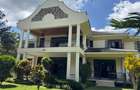 6 Bed House with En Suite in Runda - 15