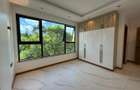 2 Bed Apartment with En Suite at Peponi Road - 11