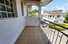 4 Bed Townhouse with En Suite at Lavington - 12