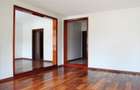 5 Bed Townhouse with En Suite at Lavington Green - 8