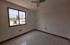3 Bed Apartment with En Suite at Beach Road - 8
