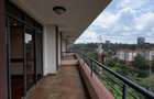 4 Bed Apartment with En Suite at Riverside Drive - 18