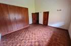 4 Bed Townhouse with En Suite at Lavington - 7