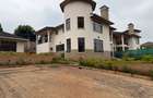 4 Bed House at Rosslyn - 1