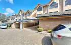 5 Bed Townhouse with En Suite at Lavington Green - 8