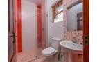 3 Bed Apartment with En Suite at Links Road - 14