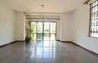 4 Bed Townhouse with En Suite in Spring Valley - 4