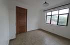 5 Bed Townhouse with En Suite in Ridgeways - 12