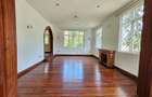 5 Bed House with En Suite in Rosslyn - 18