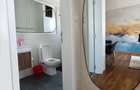 1 Bed Apartment with Gym in Garden Estate - 4