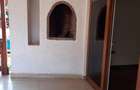 5 Bed Townhouse with En Suite at Lavington - 14