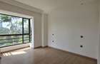3 Bed Apartment with En Suite in Riverside - 11