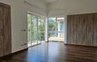 5 Bed Townhouse with En Suite in Lavington - 8