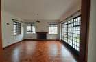 5 Bed Townhouse with En Suite in Lavington - 1