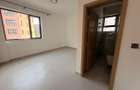 2 Bed Apartment with Gym in Brookside - 7