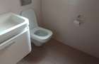 5 Bed Townhouse with En Suite in Lavington - 13