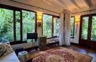 1 Bed House with En Suite at Rosslyn - 18