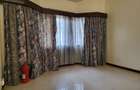 4 Bed Townhouse with En Suite in Brookside - 9