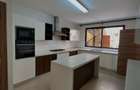 5 Bed Villa with En Suite at Lavington - 6