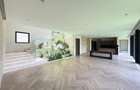 5 Bed Townhouse with En Suite in Kyuna - 4
