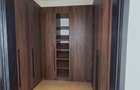3 Bed Apartment with En Suite in Riverside - 14