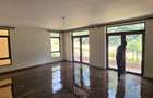 5 Bed Villa with En Suite in Lavington - 13
