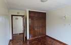 5 Bed House with En Suite in Runda - 10