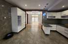 5 Bed Townhouse with En Suite at Lavington - 3