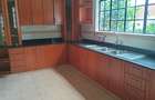 5 Bed Townhouse with En Suite in Lavington - 2