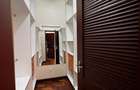 4 Bed Apartment with En Suite in Brookside - 8