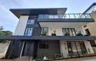 5 Bed Townhouse with En Suite in Lavington - 2
