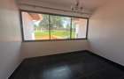 5 Bed House with En Suite in Ridgeways - 5