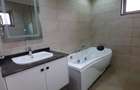 5 Bed Townhouse with En Suite in Lavington - 15