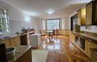 5 Bed House with En Suite in Runda - 3