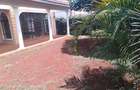 4 Bed Townhouse with En Suite at Five Star Meadows - 5
