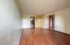 3 Bed Apartment with En Suite in Parklands - 19