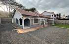 4 Bed House with En Suite at Karen End - 1