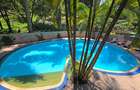 4 Bed Apartment with En Suite in Riverside - 4