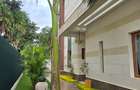 6 Bed Townhouse with En Suite at Lavington Green - 5