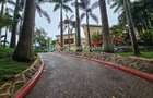 4 Bed House with En Suite in Spring Valley - 3