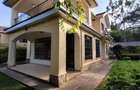 4 Bed Townhouse with En Suite in Lavington - 19