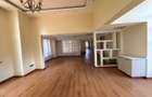 10 Bed House with En Suite in Nyari - 20