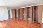 5 Bed Townhouse with En Suite at Lavington Green - 10