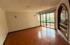 4 Bed Villa with En Suite at Lavington - 5