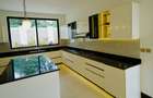 6 Bed Villa with En Suite at 2026-183 - 8